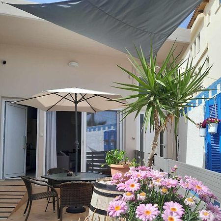 The Getaway Appartement Agia Marina Buitenkant foto