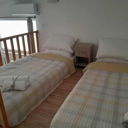 The Getaway Appartement Agia Marina Buitenkant foto