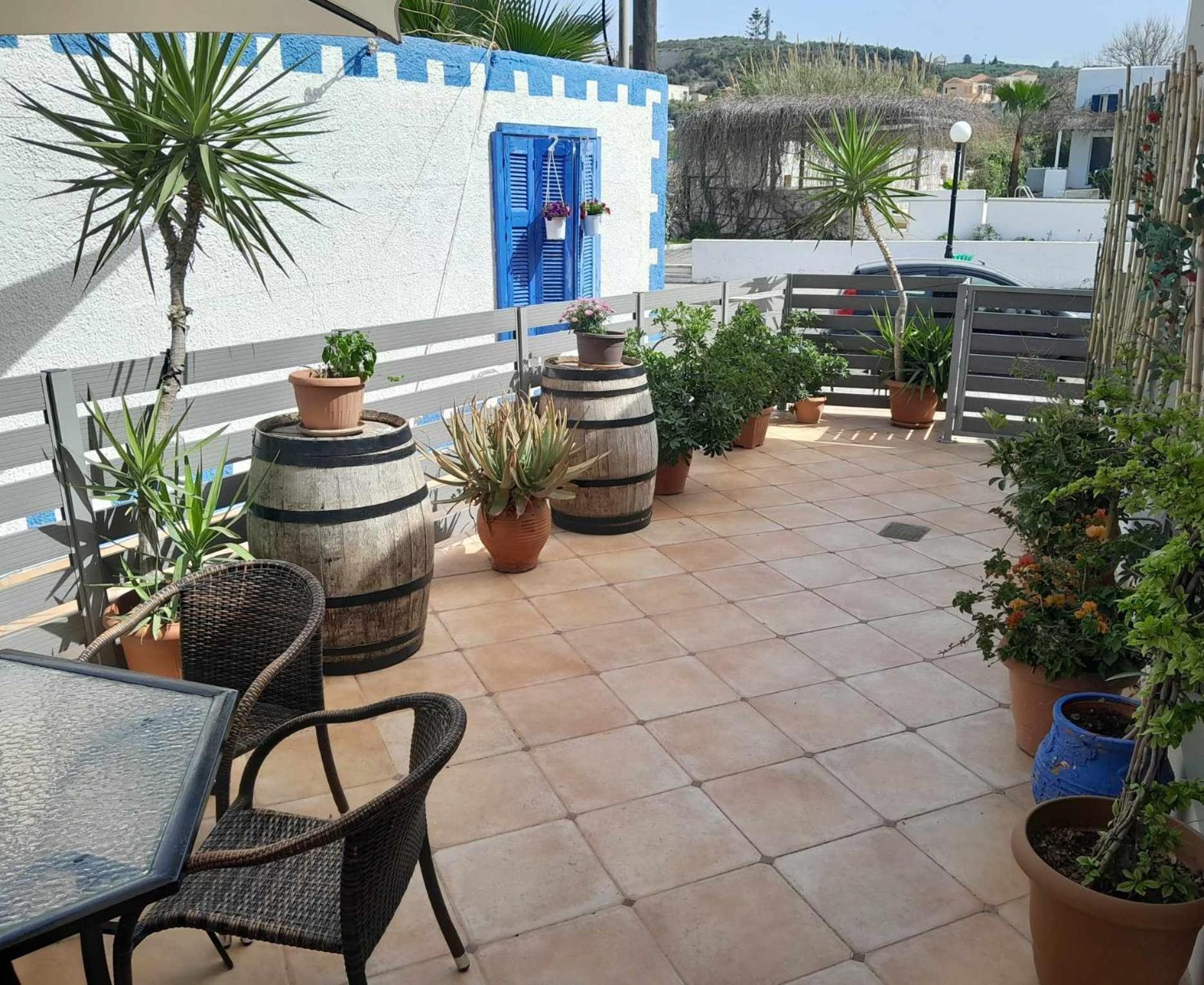 The Getaway Appartement Agia Marina Buitenkant foto