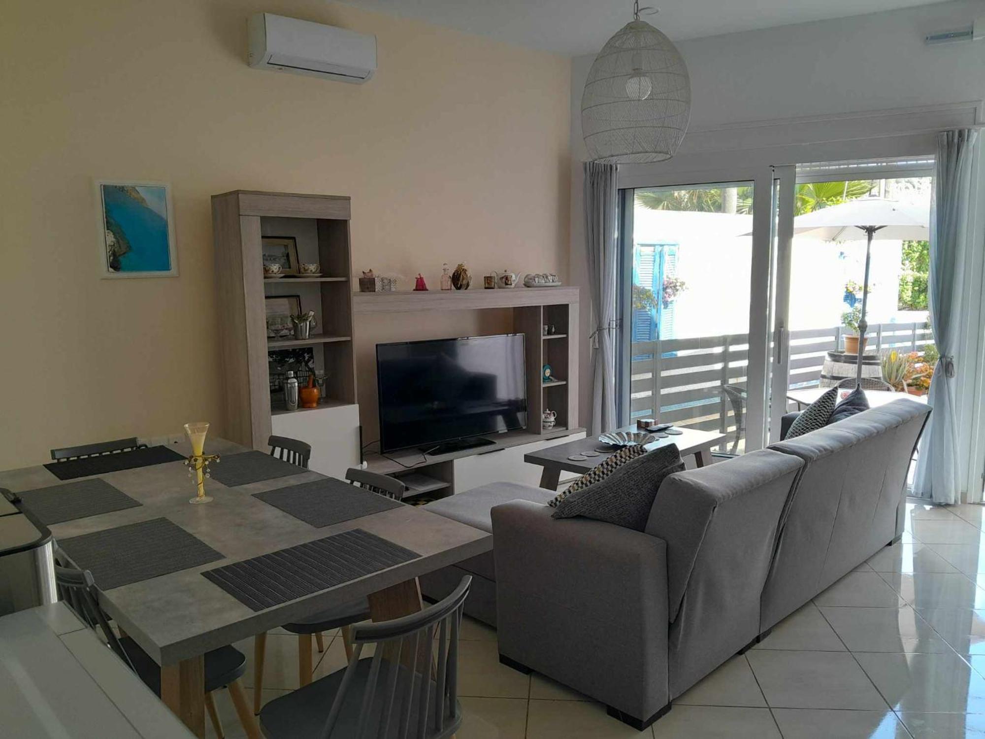 The Getaway Appartement Agia Marina Buitenkant foto